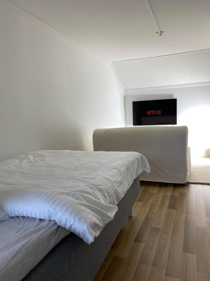 罗瓦涅米Luxury - Sauna With Star Lights - Wifi&Parking公寓 外观 照片