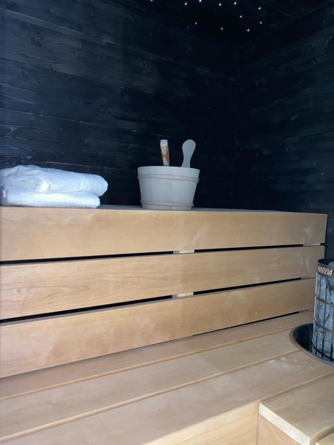 罗瓦涅米Luxury - Sauna With Star Lights - Wifi&Parking公寓 外观 照片